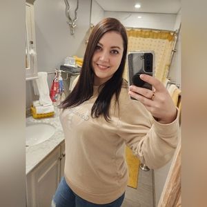 Meet your Posher, Melissa✨️